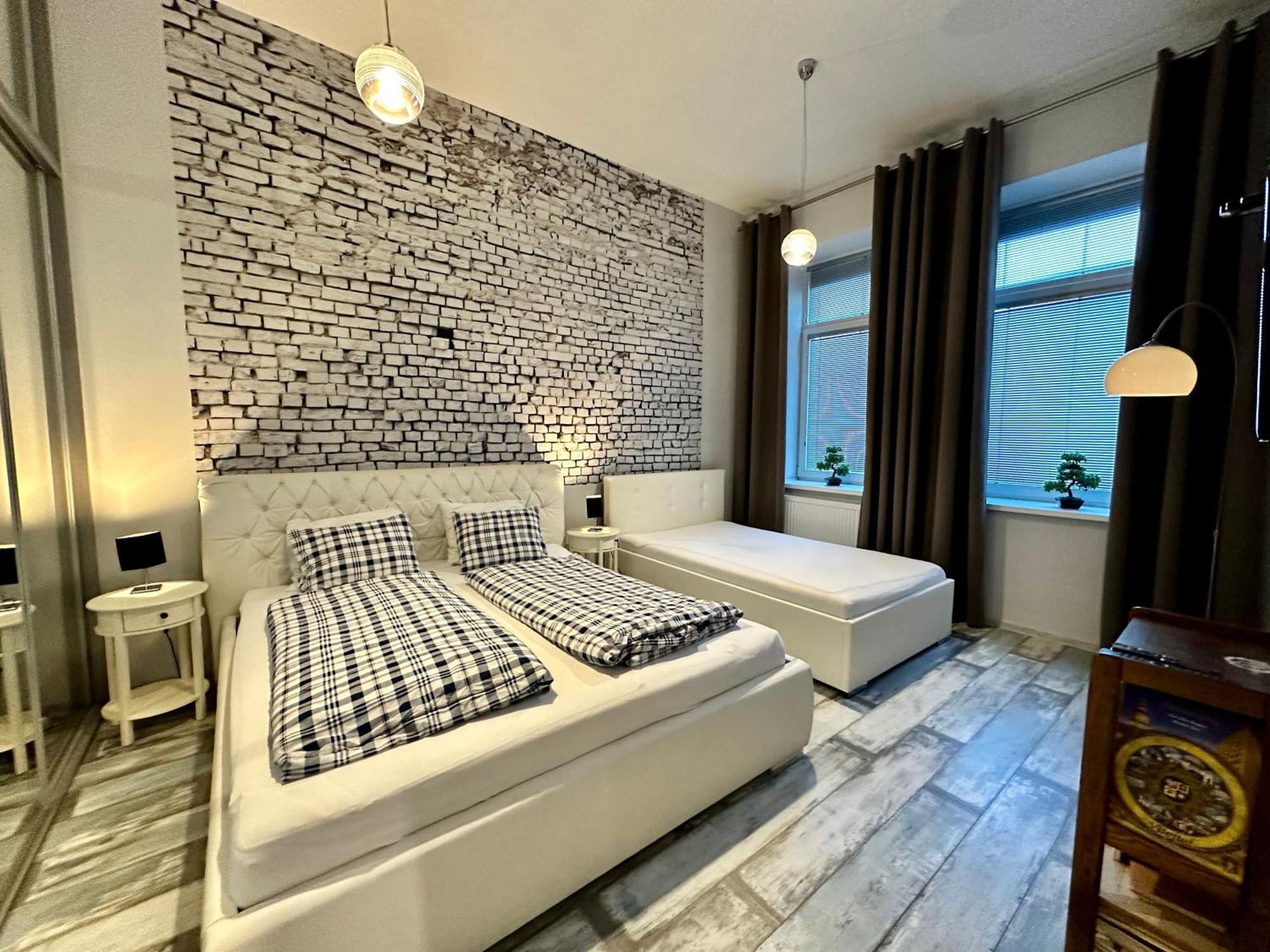 Royal City Centre Apartment Попрад Екстер'єр фото