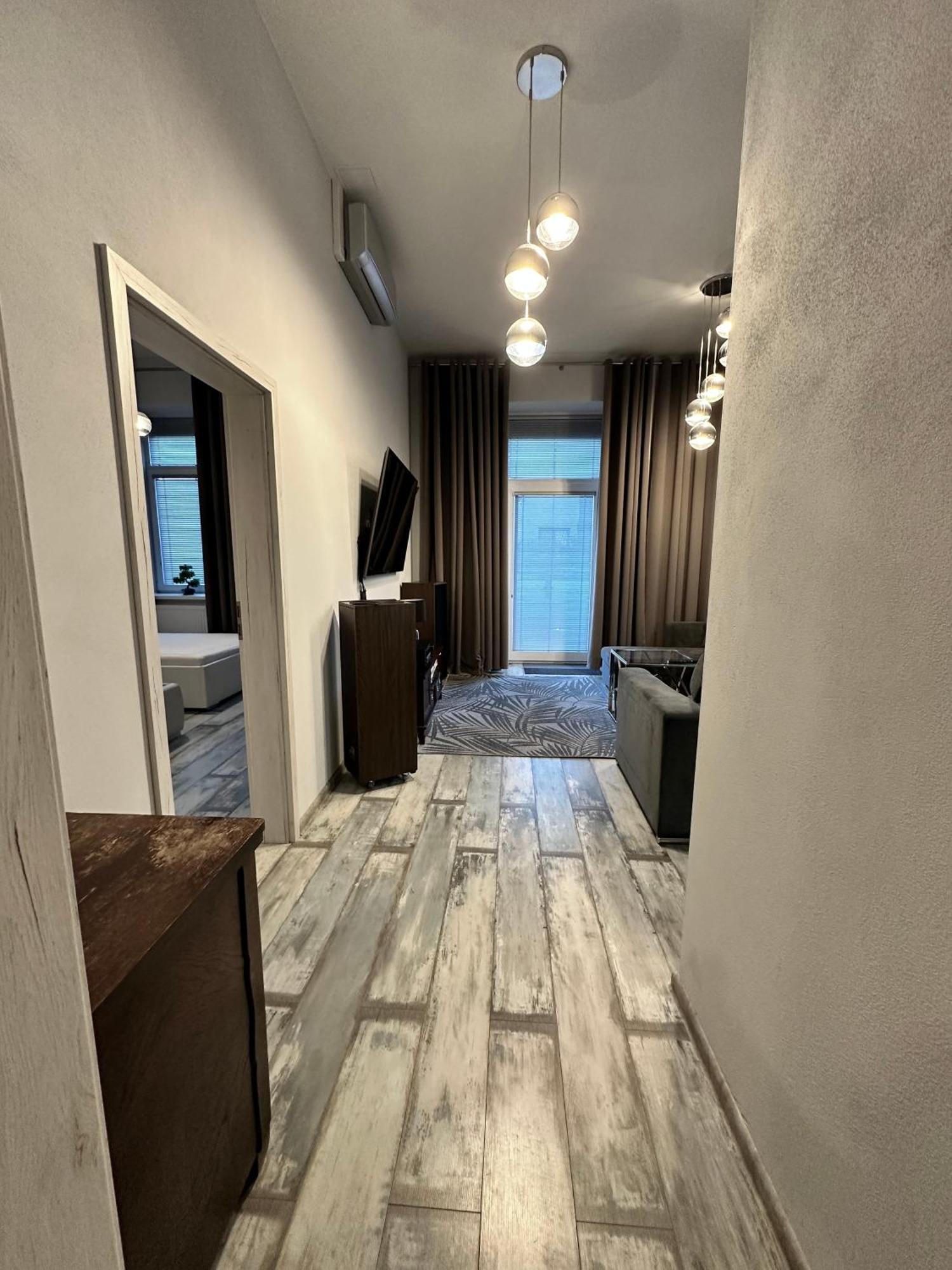 Royal City Centre Apartment Попрад Екстер'єр фото