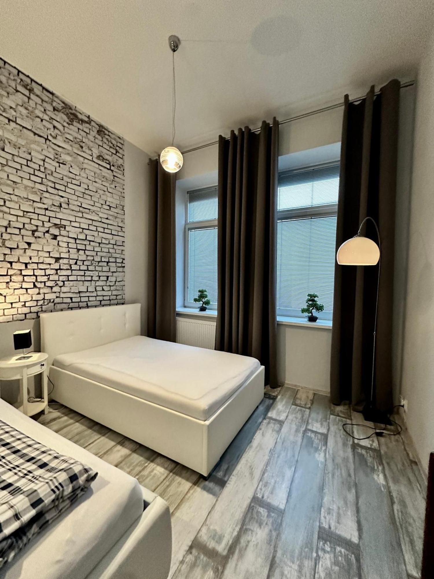 Royal City Centre Apartment Попрад Екстер'єр фото