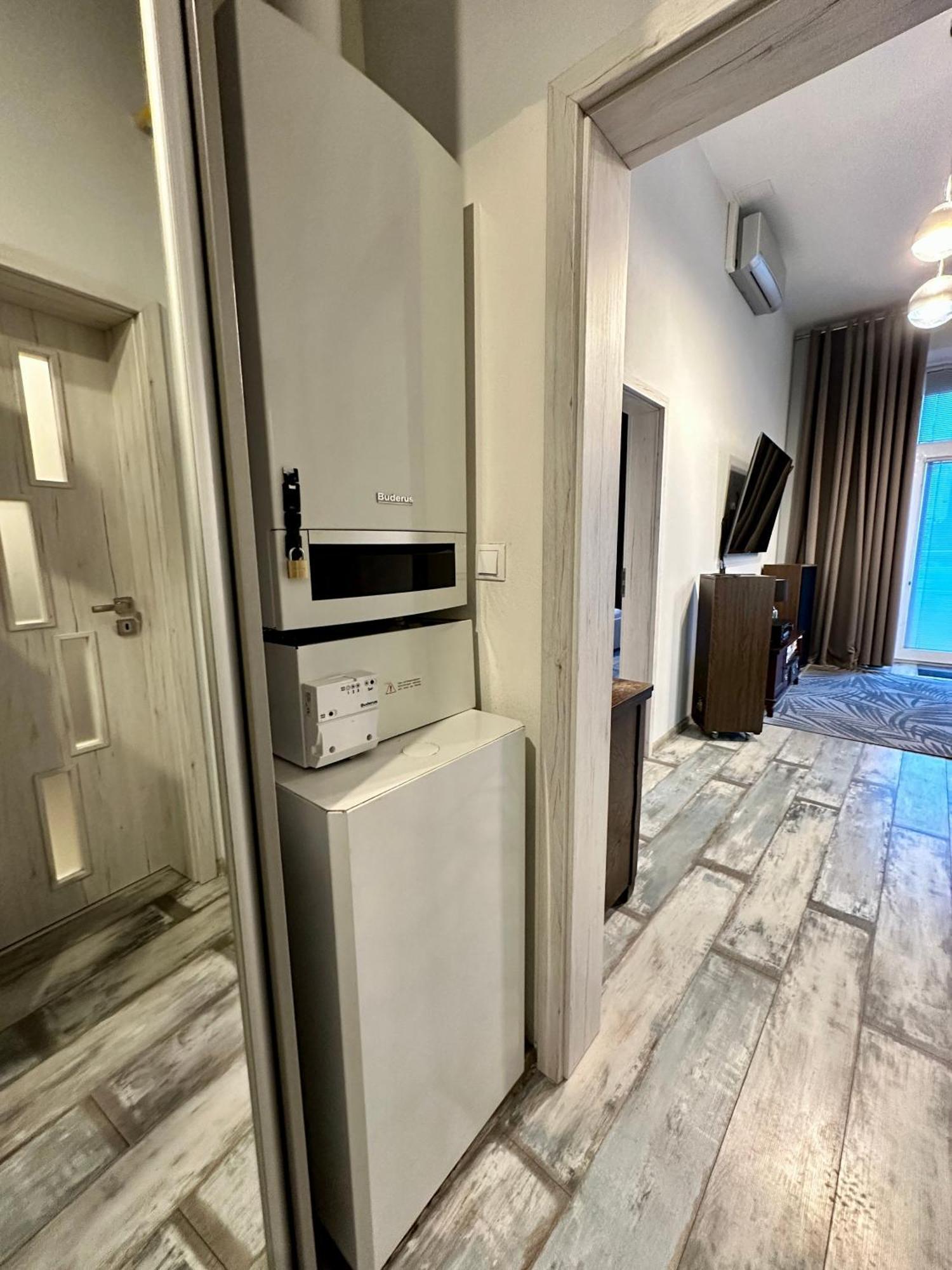 Royal City Centre Apartment Попрад Екстер'єр фото