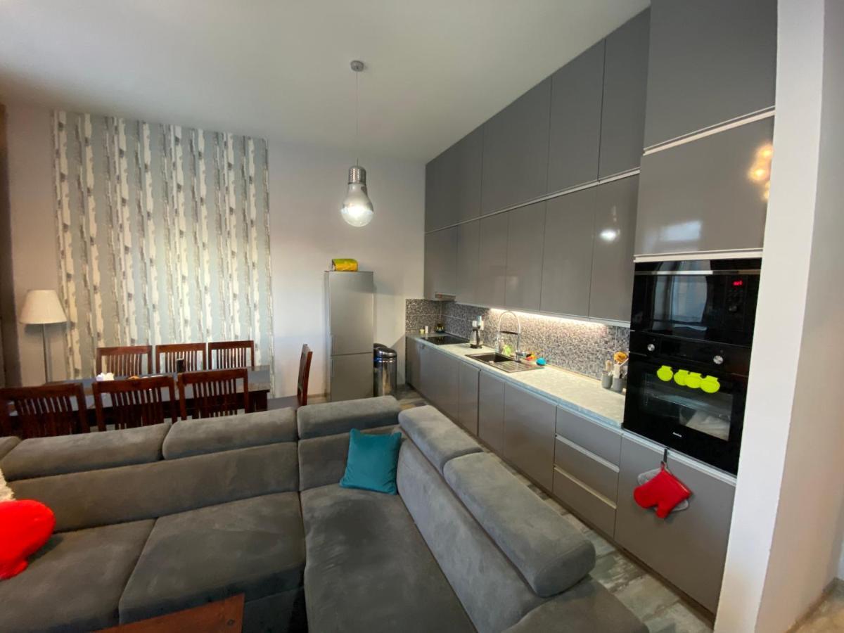 Royal City Centre Apartment Попрад Екстер'єр фото