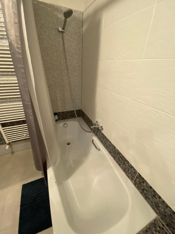 Royal City Centre Apartment Попрад Екстер'єр фото